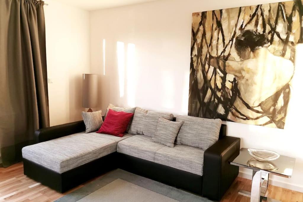 מרבורג Geraeumige 2-Z Wohnung Im Gruenen, Garten, Terrasse, Ruhig, Natur, Phantastischer Blick! מראה חיצוני תמונה